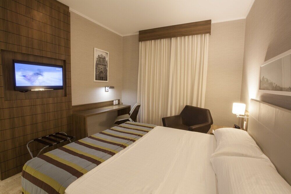 Hotel Agisol Marilia Exterior photo